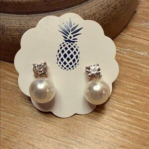 Elegant Pearl and Crystal Stud Earrings - Prep Obsessed